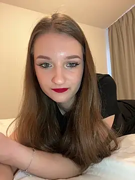 AdelinaEmber online show from October 12, 10:47 am