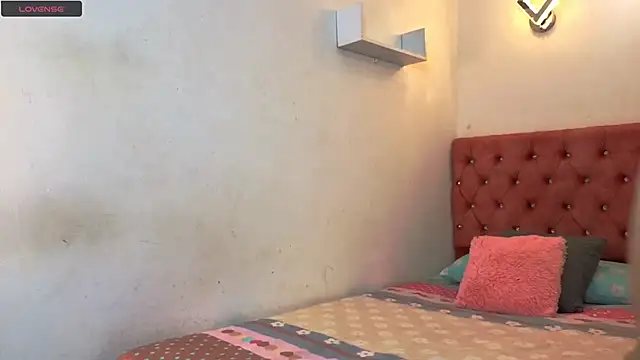 Kyra Honey online show from November 11, 2:39 pm