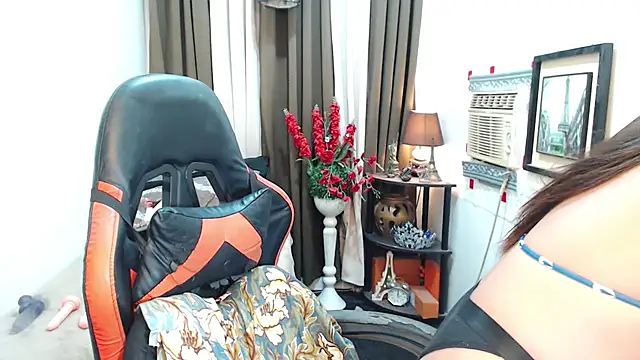 lil fantacy online show from November 1, 3:41 am