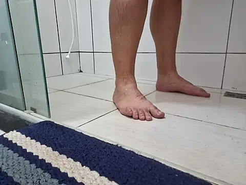 Snapshot of BathToys chatting on September 15, 1:22 pm BathToys online show from September 15, 1:22 pm