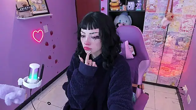 Vero Osb  online show from October 26, 11:53 pm