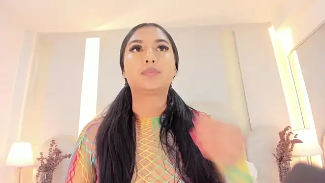 SalomeeBell online show from September 18, 8:33 pm