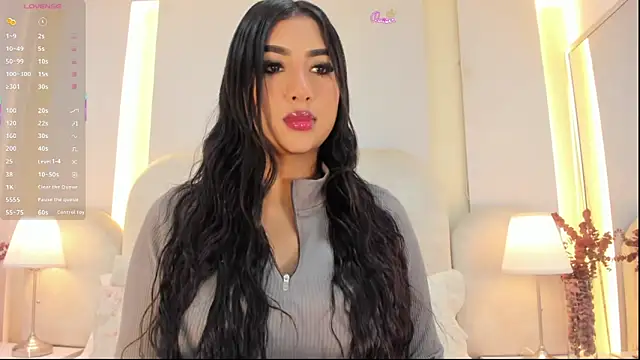SalomeeBell online show from June 2, 8:11 pm