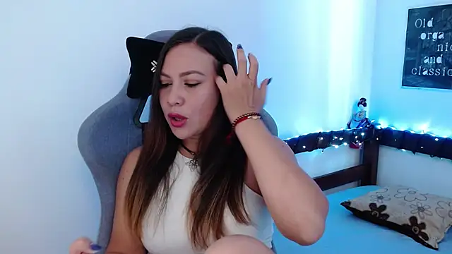 Luna-Gomez online show from October 9, 5:11 pm