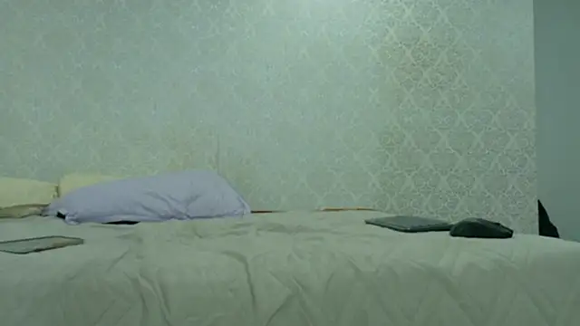 BeccaReedd online show from November 20, 11:21 am