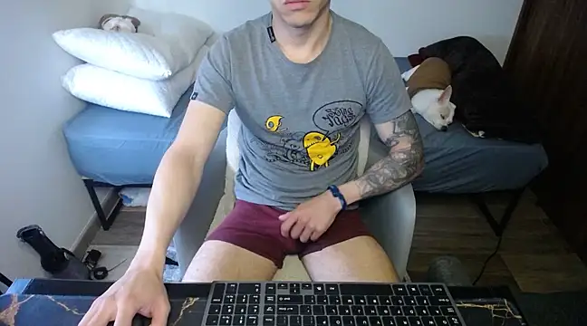 bossking017 online show from February 6, 2:04 pm