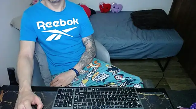 bossking017 online show from February 16, 12:41 am