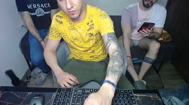 Snapshot of bossking017 chatting on February 28, 10:28 pm bossking017 online show from February 28, 10:28 pm