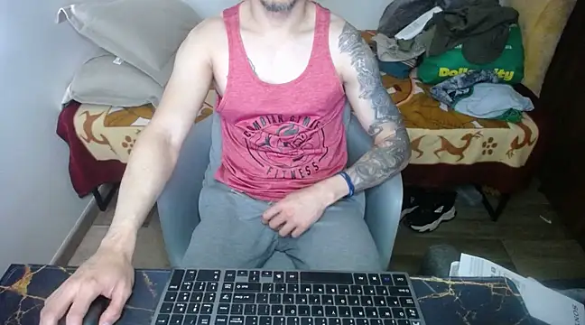 bossking017 online show from March 15, 2:23 pm