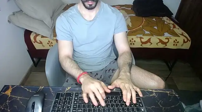 bossking017 online show from March 17, 11:21 am