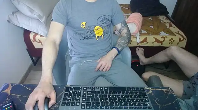 bossking017 online show from March 17, 3:18 pm