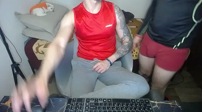 bossking017 online show from March 19, 11:47 pm