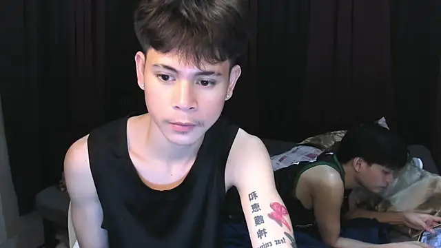 hotfreshdior online show from February 26, 4:06 pm