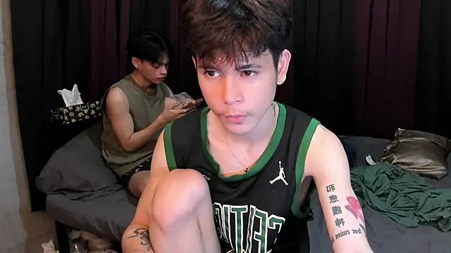 hotfreshdior online show from March 25, 5:30 pm