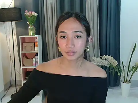 payatitaxxx online show from May 6, 1:27 pm