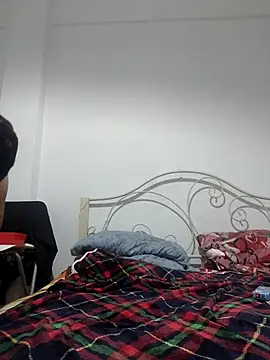 Snapshot of m702d-gr chatting on January 16, 3:27 pm m702d-gr online show from January 16, 3:27 pm