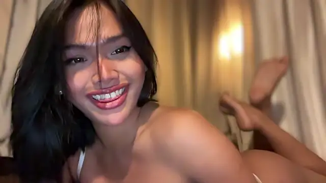 Yourbaby angelx online show from October 28, 1:58 pm