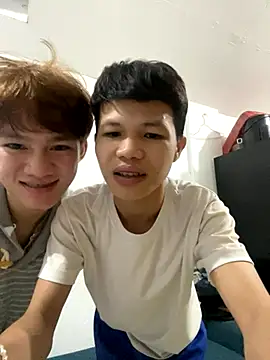 Snapshot of crazyasiantwink chatting on October 18, 7:14 pm crazyasiantwink online show from October 18, 7:14 pm