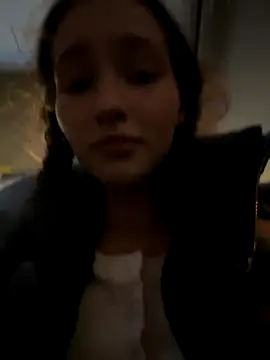 Snapshot of SnappyHappy chatting on October 1, 4:24 pm SnappyHappy online show from October 1, 4:24 pm