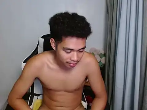 Snapshot of curlyasian_njxx chatting on May 26, 3:30 pm curlyasian njxx online show from May 26, 3:30 pm