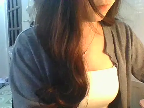 Linzly online show from November 13, 2:21 am