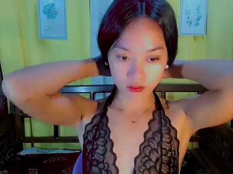 sexybabewarrior online show from March 13, 9:43 pm