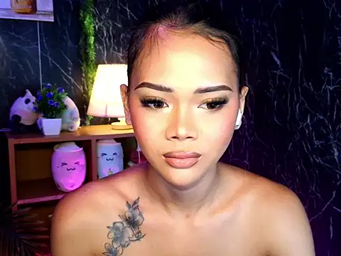 Snapshot of ur_holly_lexie chatting on October 27, 3:32 am ur holly lexie online show from October 27, 3:32 am