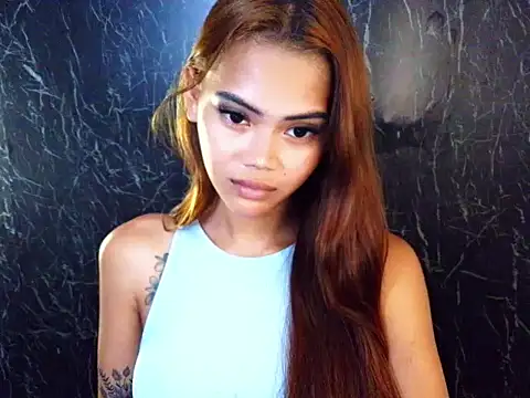 ur holly lexie online show from December 4, 5:32 pm