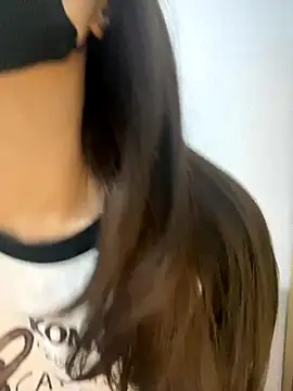 Snapshot of Lucy217 chatting on October 25, 1:18 pm Lucy217 online show from October 25, 1:18 pm