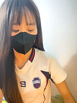 Snapshot of Lucy217 chatting on November 5, 1:44 pm Lucy217 online show from November 5, 1:44 pm