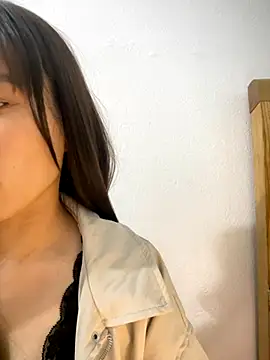 Snapshot of Lucy217 chatting on November 18, 12:53 pm Lucy217 online show from November 18, 12:53 pm