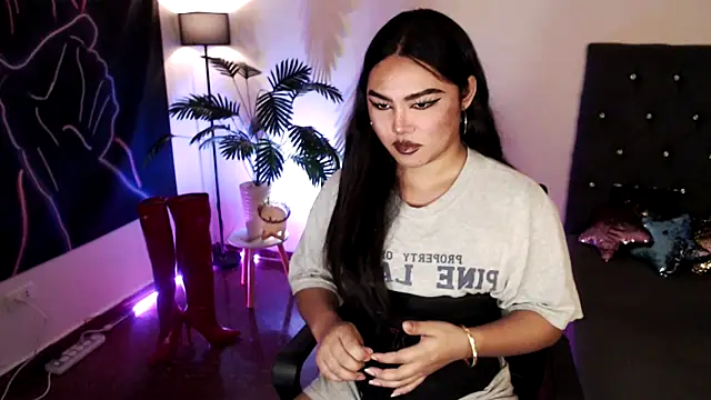 Unique Maya online show from February 28, 7:26 pm