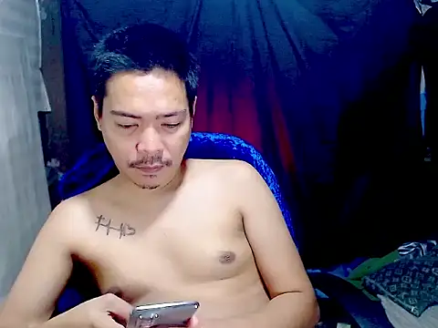 MANIACasianX online show from December 3, 11:25 pm