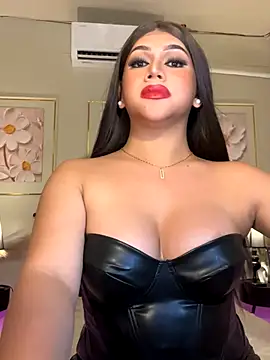 Snapshot of UrMajesticGODDESS chatting on November 30, 8:13 pm UrMajesticGODDESS online show from November 30, 8:13 pm