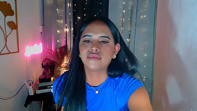 Lorainnelustts online show from February 23, 4:37 pm