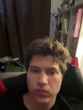 Snapshot of leeto5 chatting on February 7, 1:37 pm leeto5 online show from February 7, 1:37 pm