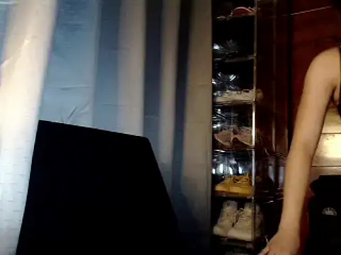 Snapshot of ladymiaxx chatting on September 9, 3:55 pm ladymiaxx online show from September 9, 3:55 pm