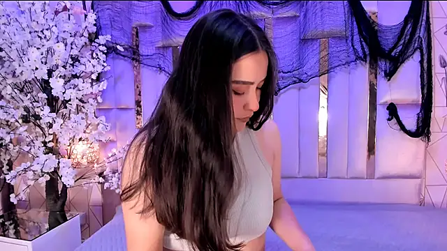 HannaCollins  online show from November 20, 12:49 pm