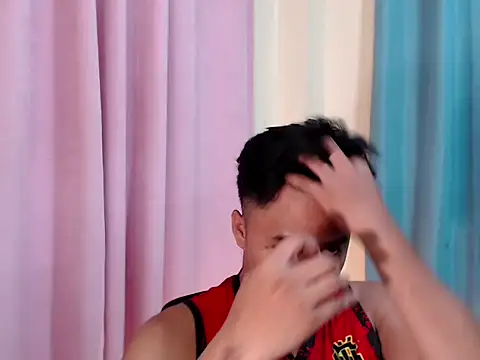 Snapshot of urbigcock_andrie chatting on January 7, 12:29 pm urbigcock andrie online show from January 7, 12:29 pm