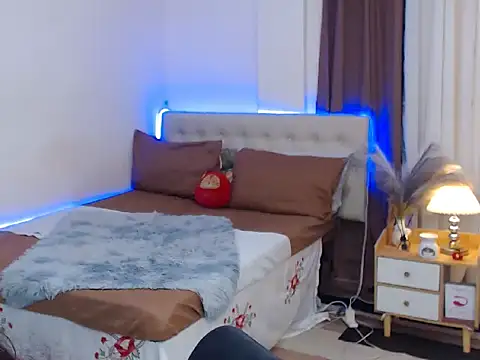 VickyMarquez online show from April 15, 7:58 pm