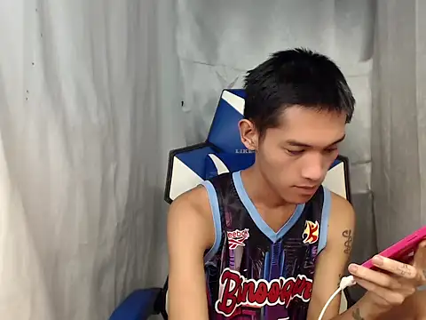 riks tyler online show from March 29, 9:04 pm