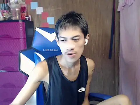 riks tyler online show from July 17, 10:44 am