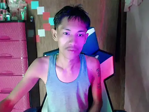 riks tyler online show from July 24, 4:27 pm