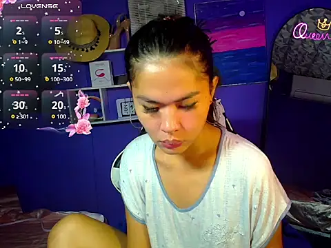 Snapshot of urgirljane chatting on June 14, 10:34 pm urgirljane online show from June 14, 10:34 pm