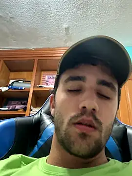 Snapshot of aavrdvh33 chatting on November 21, 11:36 pm aavrdvh33 online show from November 21, 11:36 pm