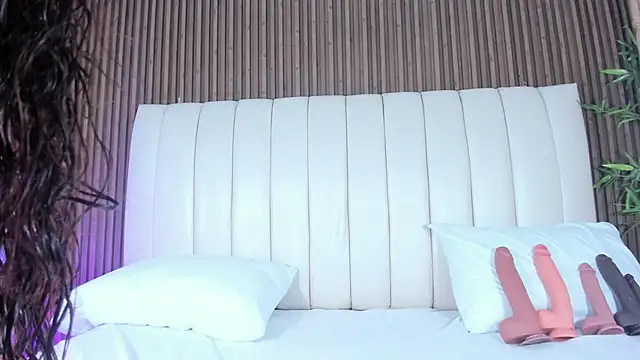 SandraMilerr online show from October 15, 4:12 am