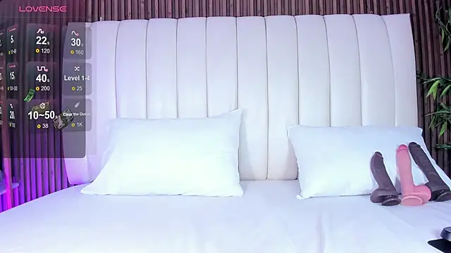 SandraMilerr online show from December 4, 4:00 am