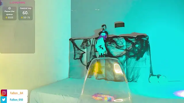 Snapshot of fallon_08 chatting on October 24, 8:05 pm fallon 08 online show from October 24, 8:05 pm