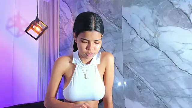 IsabellaMonet online show from May 30, 7:00 pm