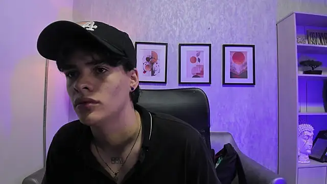 BenitoSaenz online show from December 2, 11:59 am